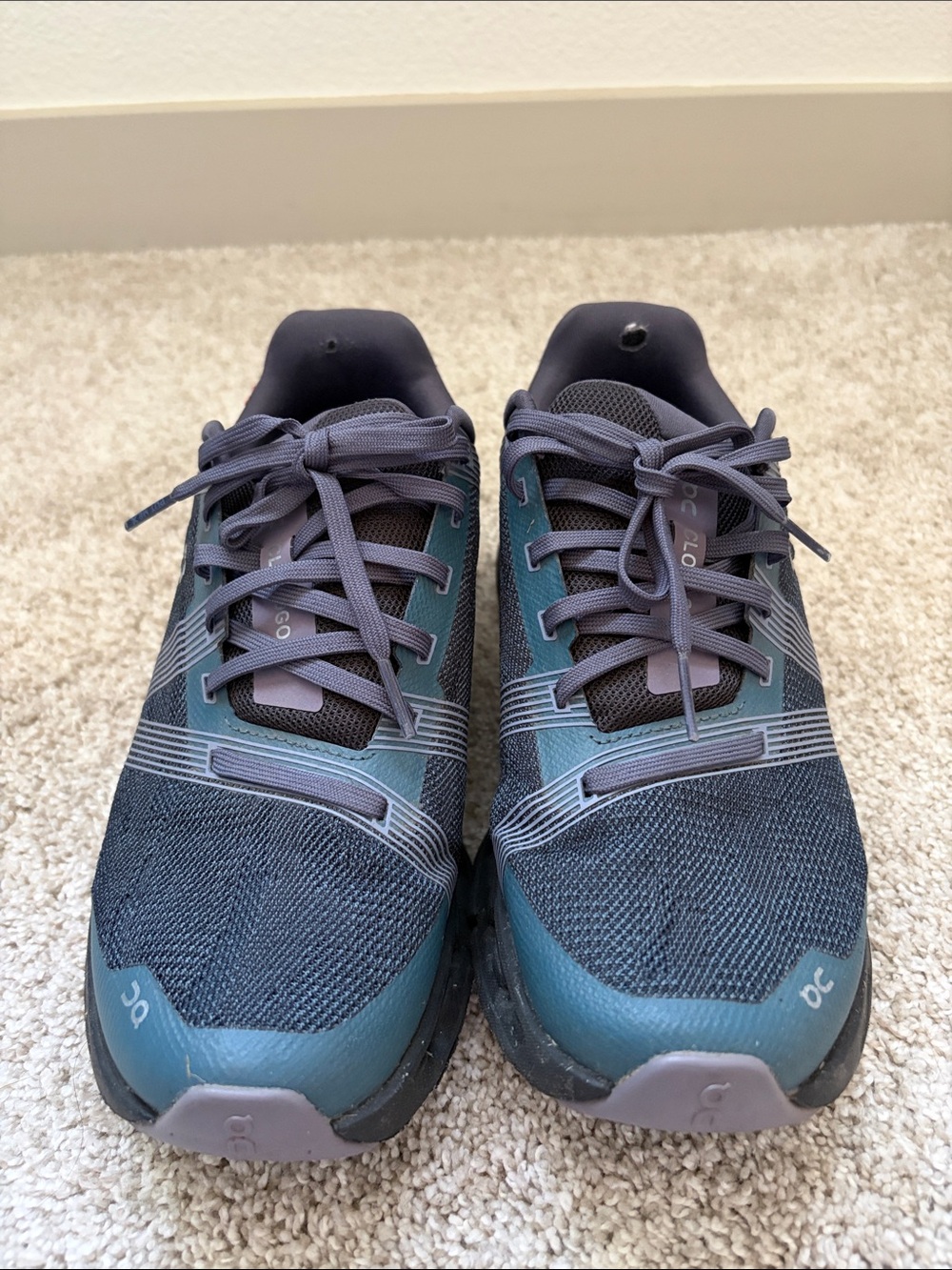 On Running Cloud Sneakers - Picture 2 of 5